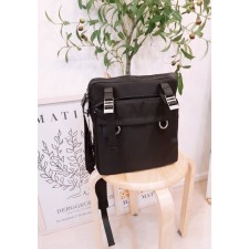 PD 프라다 삼각로고 크로스 