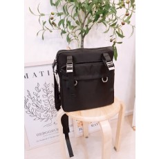 PD 프라다 삼각로고 크로스 