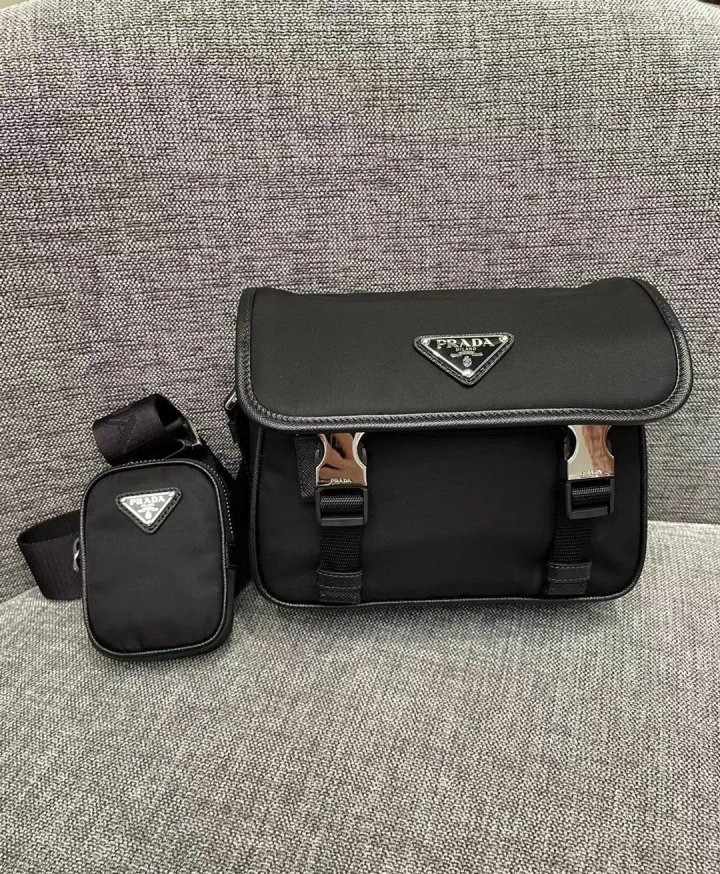 PD 프라다 미니 크로스 