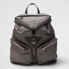 PD 프라다 기하학 백팩 