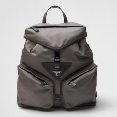 PD 프라다 기하학 백팩 