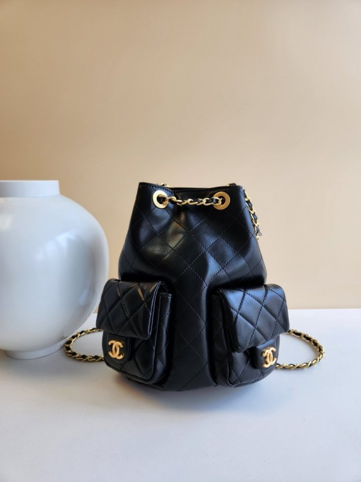 CN 샤넬 25ss 크루즈 백팩 