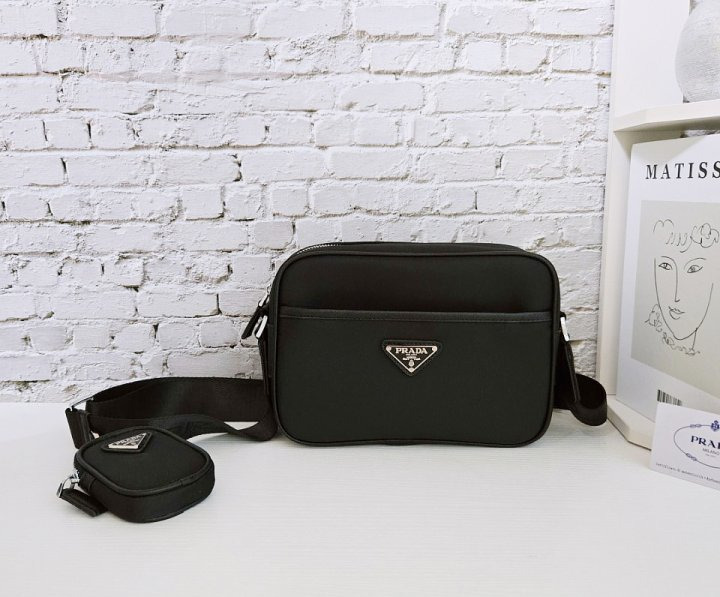 PD 프라다 [ 고급 ] 리나일론 크로스백 블랙 2VH048 2DMH F00021