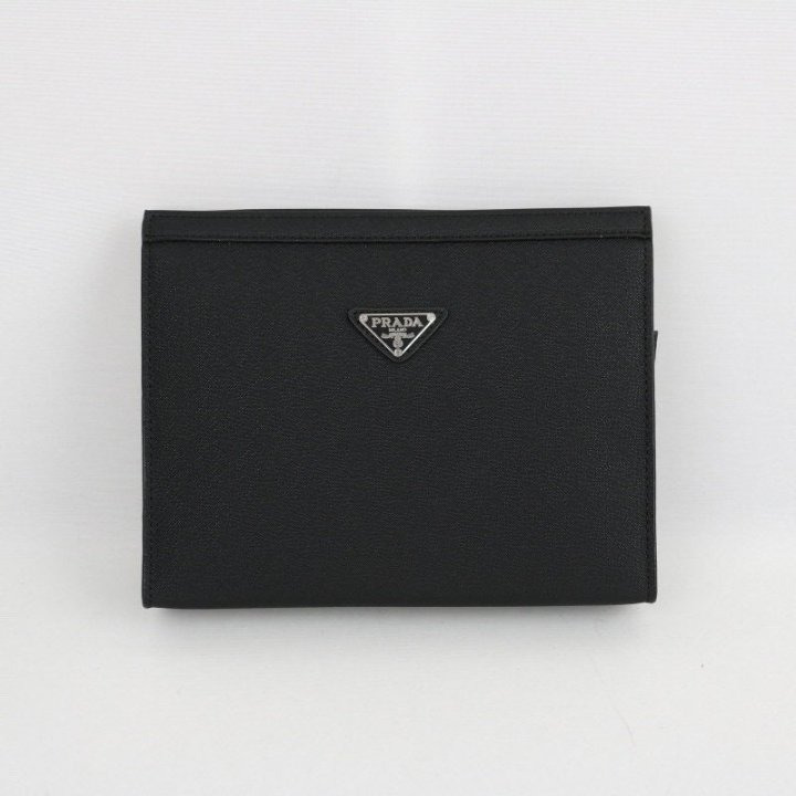PD 프라다 사피아노 삼각로고 클러치