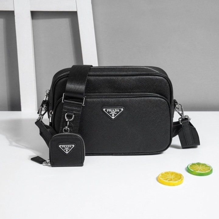 PD 프라다 사피아노 크로스 