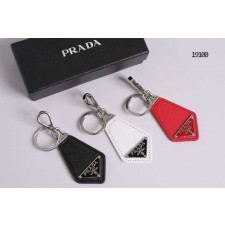 PD 프라다 사피아노 삼각로고 키링