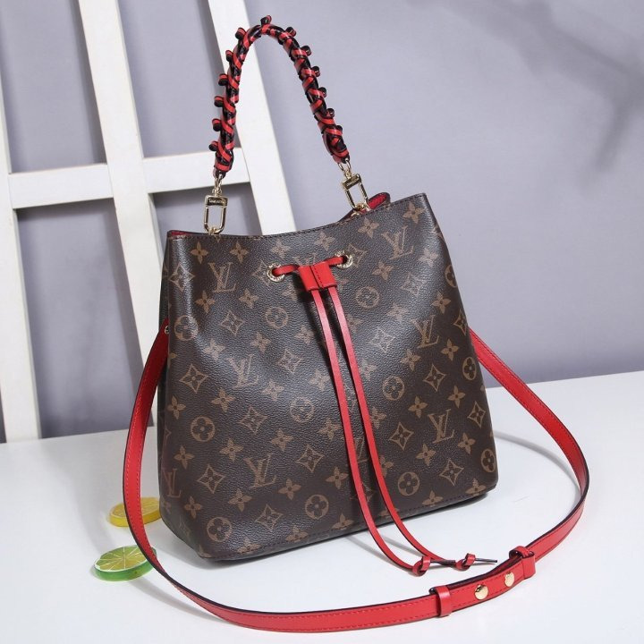 LV 루이비통 네오노에(꽈배기) 