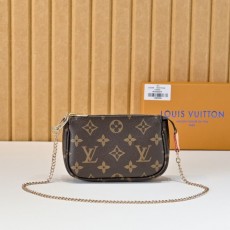 LV 루이비통 미니 포쉐트 악세수아 
