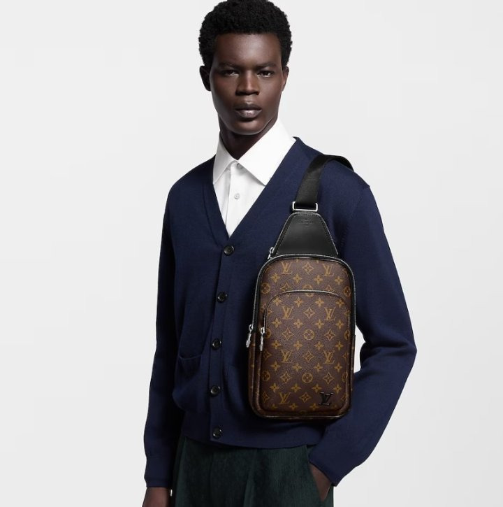 LV 루이비통 에비뉴 슬링 백 모노그램 마카사 