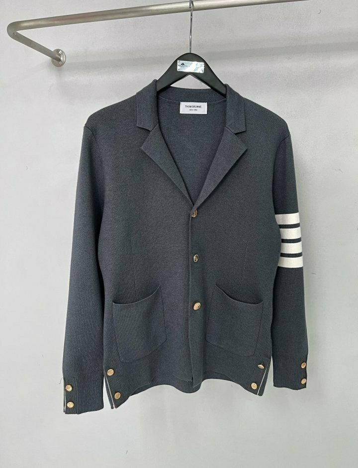 TB 톰브라운 T사선완장 금장 니트 블레이져 