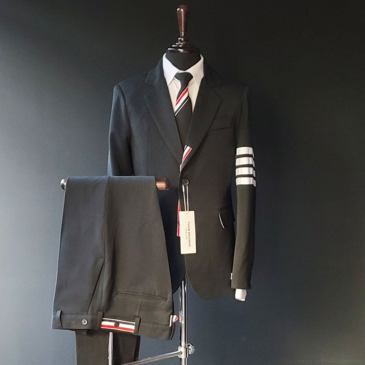 TB 톰브라운 사선완장 정장 세트 