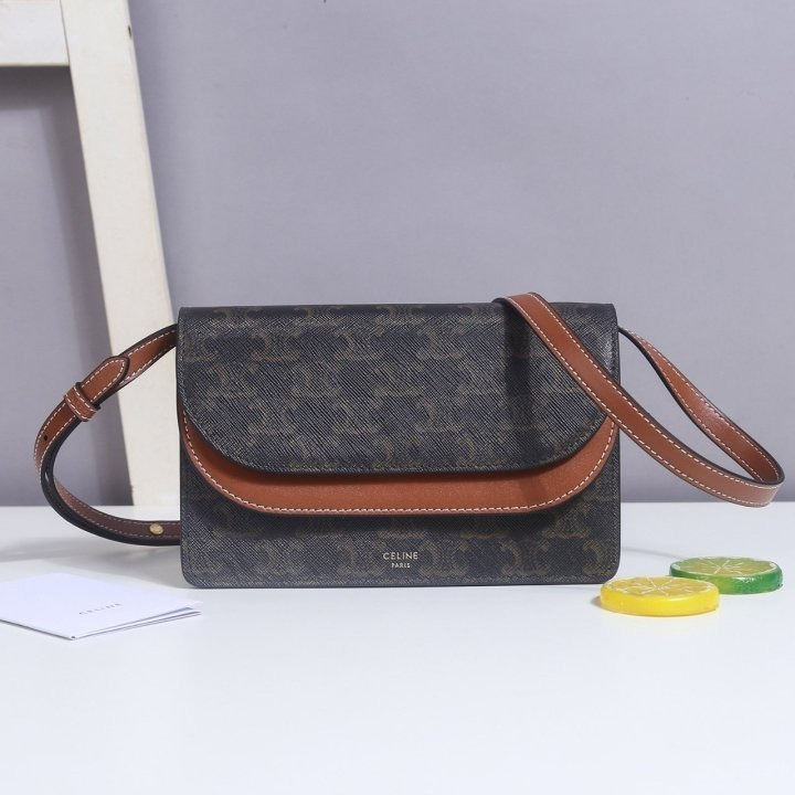 CL 셀린느 파리올 트리오페 월렛 스트립백 