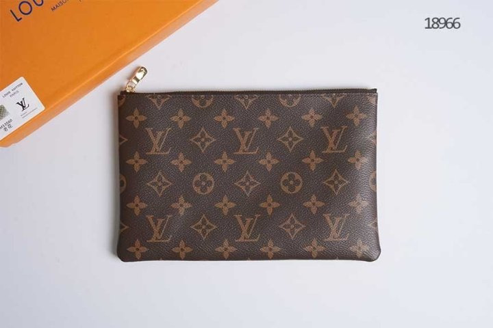 LV 루이비통 모노그램 키 파우치 미디움 클러치