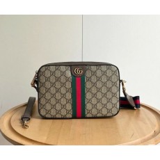 GC 구찌 클러치백 