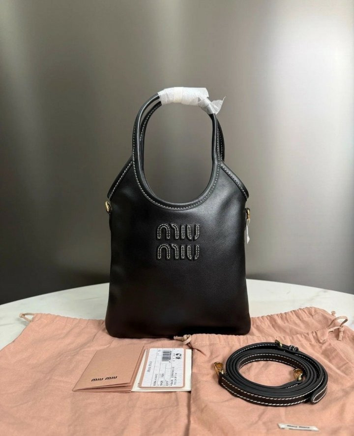 MU 미우미우 백 