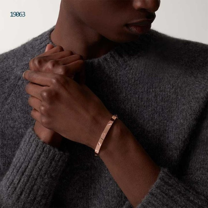 CT 까르띠에 LOVE 4포인트 다이아 브레이슬릿