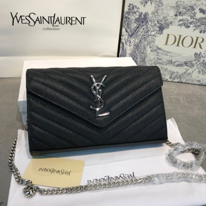 YS 생로랑쉐브론 캐비어 