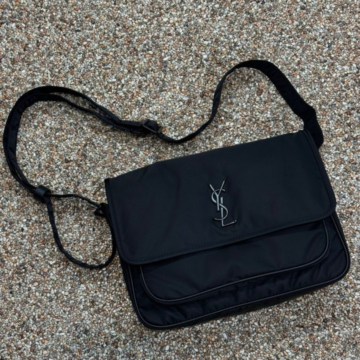 YS 생로랑니키 나일론 메신져백