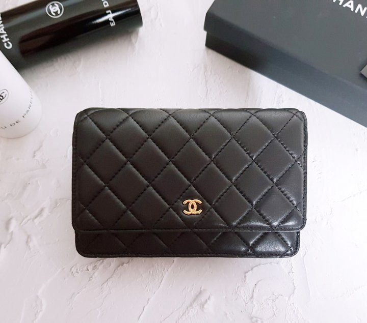 CN 샤넬 [고급 박스] WOC 클래식 램스킨 금장 1 