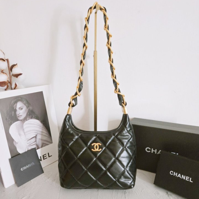 CN 샤넬 [ 고급 ] 호보백 스몰 램스킨 금장 블랙 1 