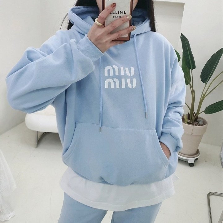 MU 미우미우 후드 조거팬츠세트 