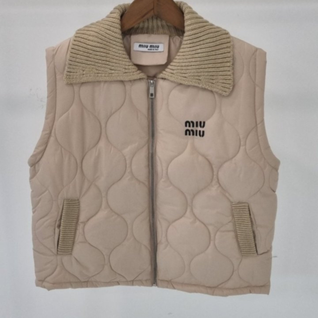 MU 미우미우 누빔배색 조끼 