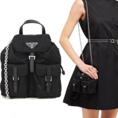 PD 프라다 기하학 메신저백 