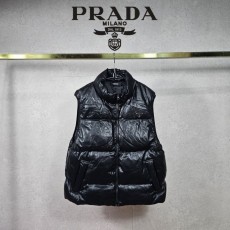 PD 프라다 P 유광 스트링 트웨이 패딩 베스트