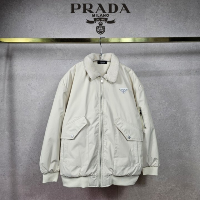 PD 프라다 A 카라양털 PK 항공 패딩