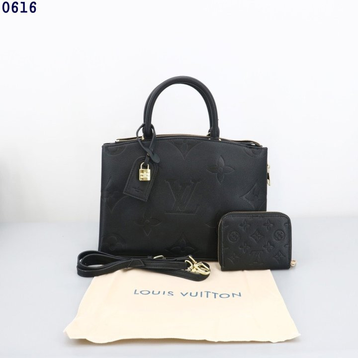 LV 루이비통 쁘띠뜨 팔레 모노그램 앙프렝뜨 블랙