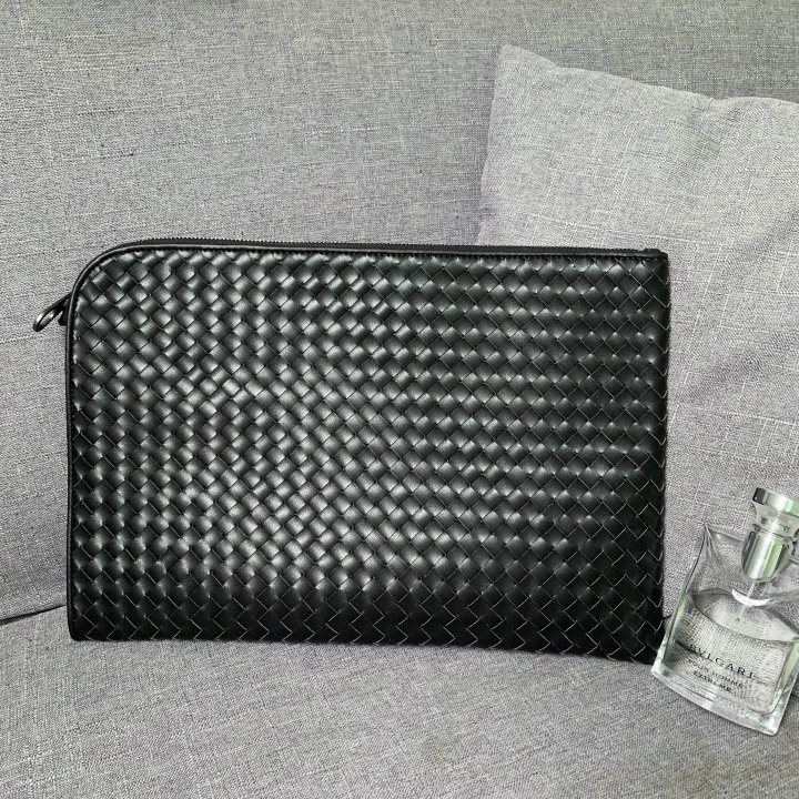 BT 보네가베네타 도큐먼트 빅 클러치백