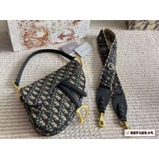 DO 디올 새들백 크로스백 