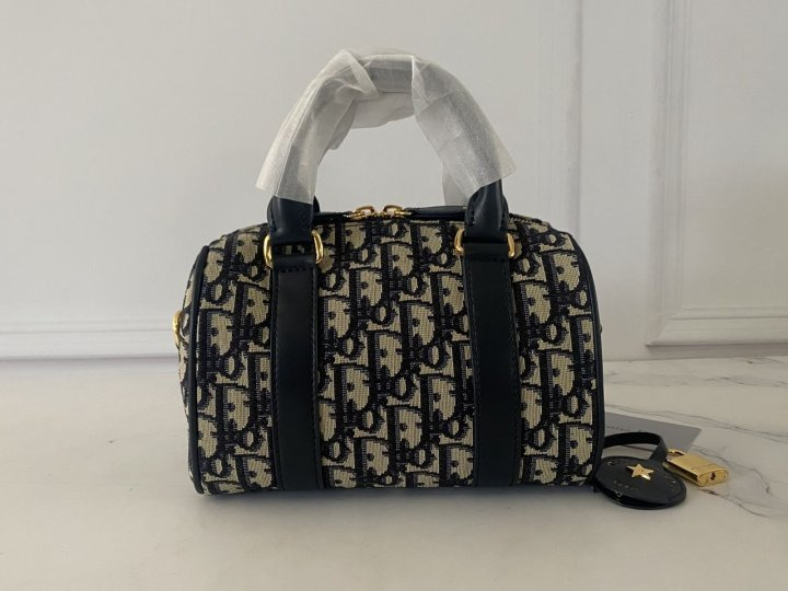 DO 디올 오블리크 그루브 20백 