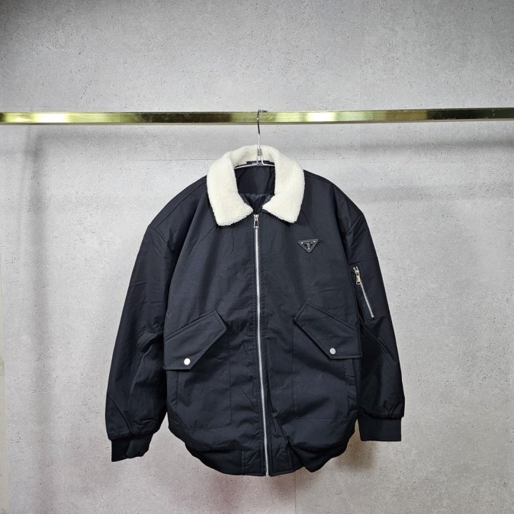 PD 프라다 A 카라양털 PK 항공 패딩