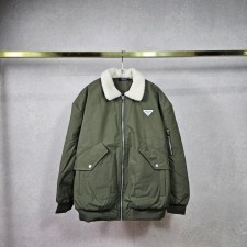 PD 프라다 A 카라양털 PK 항공 패딩