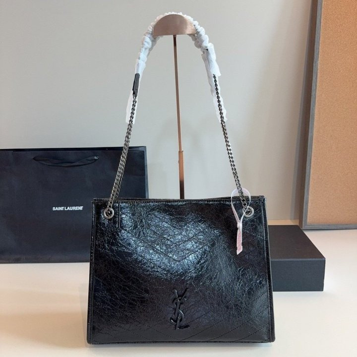 YS 생로랑 니키 체인 숄더 