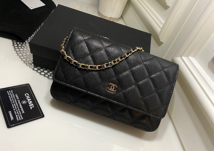 CN 샤넬 WOC 캐비어 금장