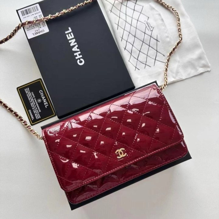 CN 샤넬 고급 페이던트 금장 신상 woc