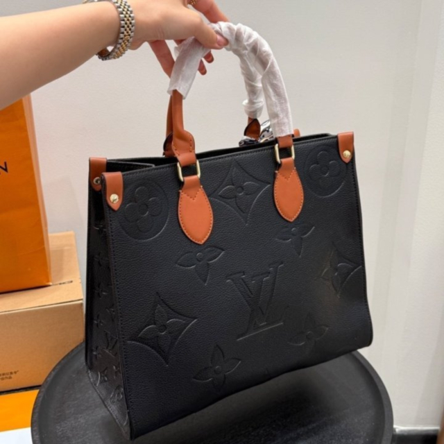 LV 루이비통 온더고  