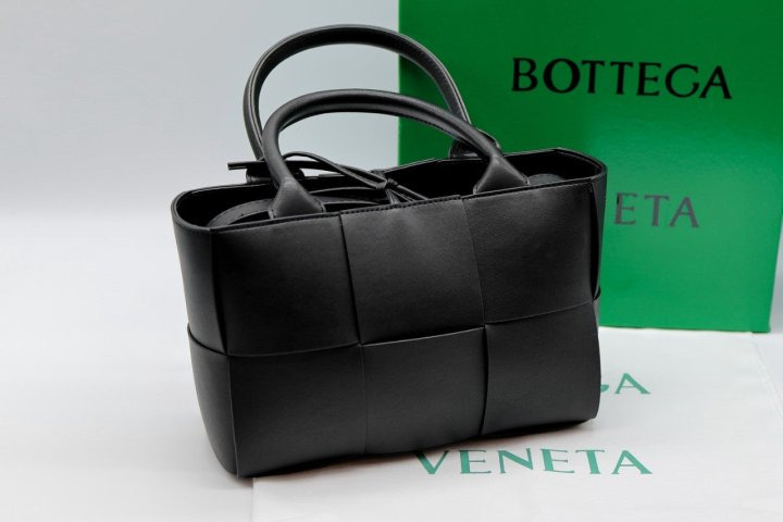 BT 보테가 BV신상 아르코 미니 포리지 