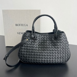 BT 보테가 바스켓백 