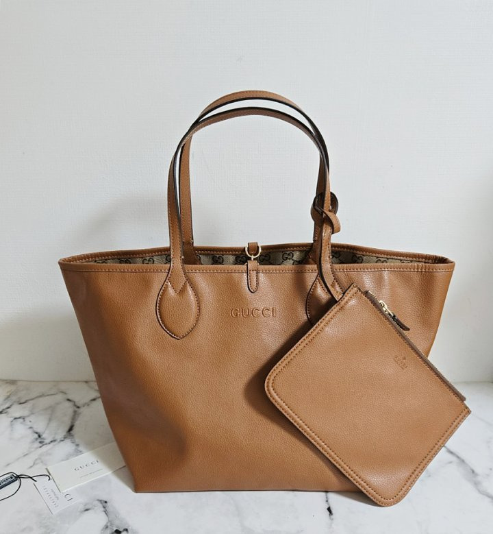 GC 구찌 [ 고급 ] 리버서블 쇼퍼 백 미디엄 토티시마 2 