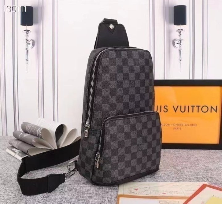 LV 루이비통 기본 다미 슬링백 