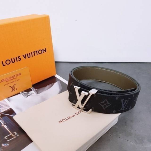 LV 루이비통 이니셜 벨트 