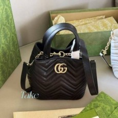 GC 구찌 베티 미니 카바스 토트백 