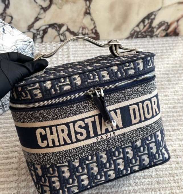 DO 디올 Travel 베니티 케이스