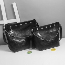 CN 샤넬 스터드 체인 버킷백(은장)