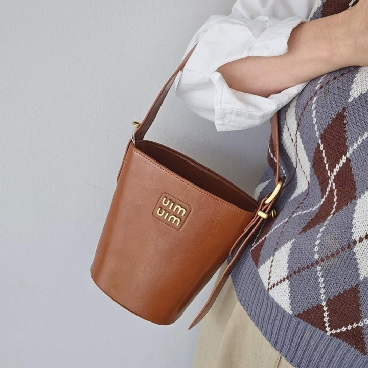 MU 미우미우 레더 버킷백 MI_3 > 