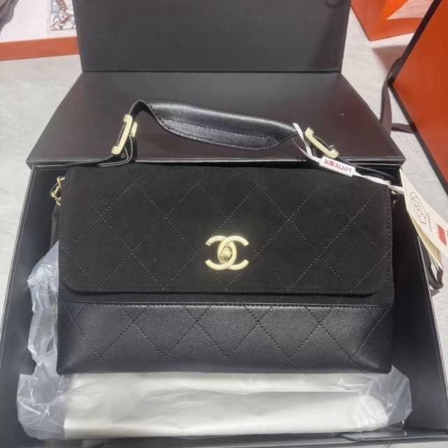 CN 샤넬 25A 공방 플랩 탑핸들백 