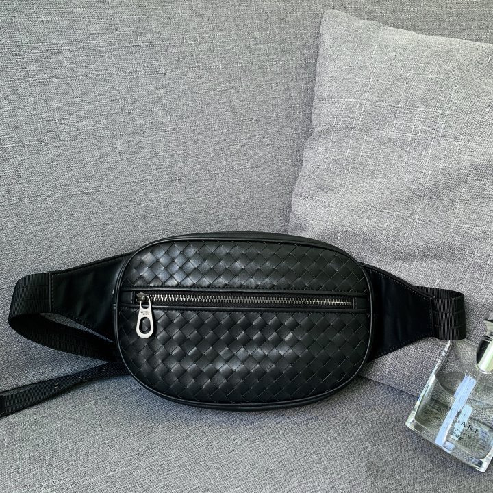 BT 보테가 인트레치아토 힙색